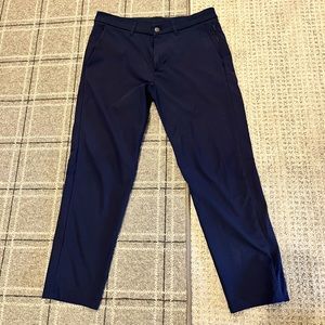 Lululemon Men’s Commission Slim Blue pants